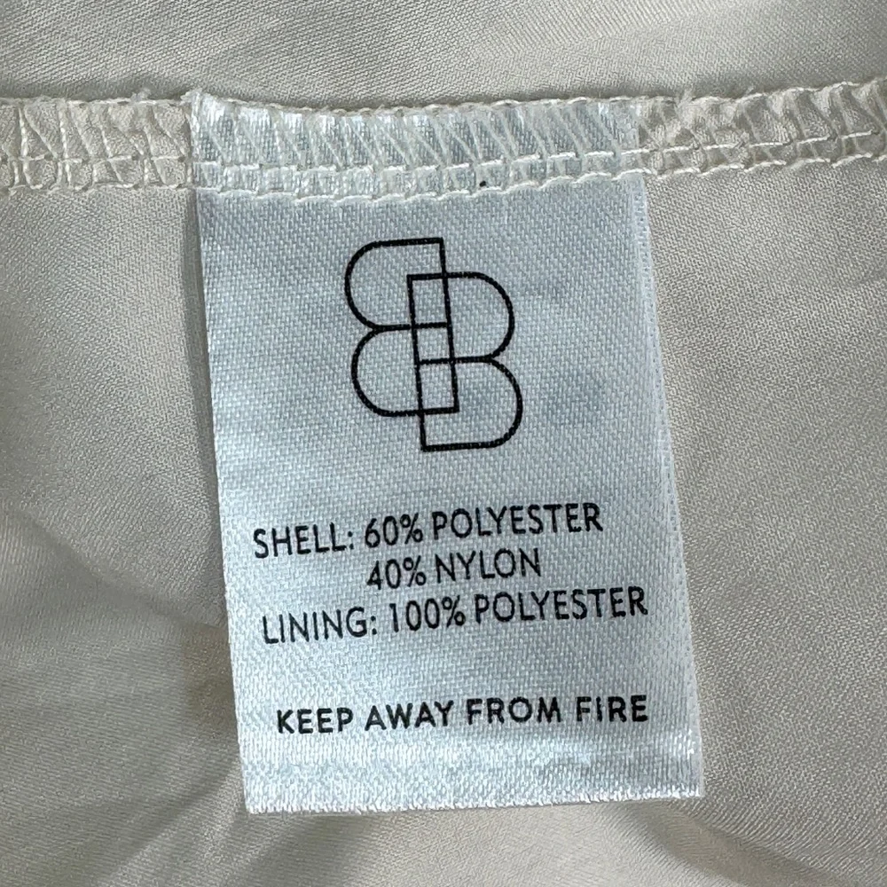Baltic Born off white feather small - Picture 9 of 11